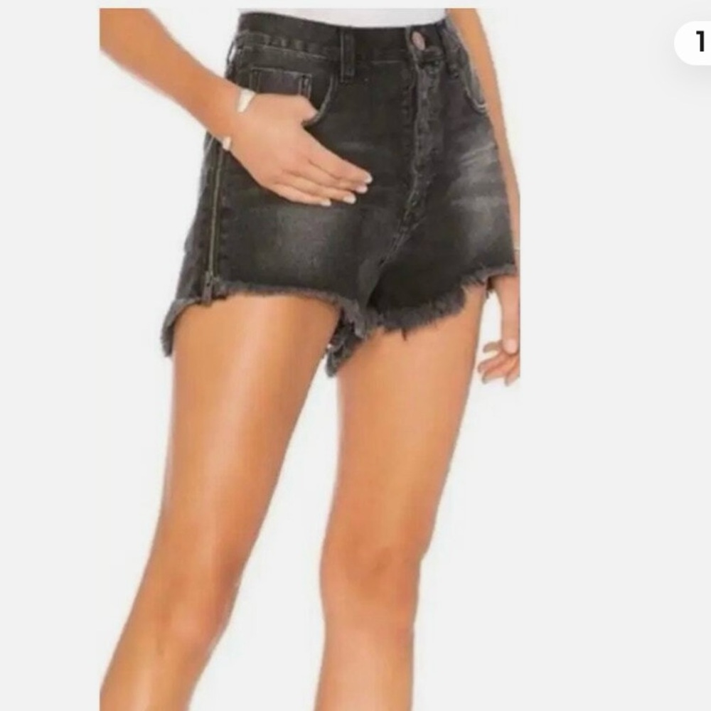 One Teaspoon Black Outlaw Jean Shorts sz 25
